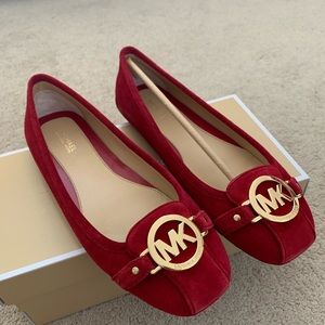 Suede Michael kor flats